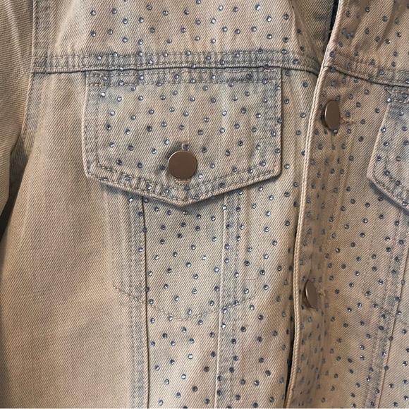 ๐ท๏ธ๐๐ light blue denim crystal button up denim jacket with design lining - Picture 9 of 17